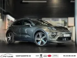 Vert Utilisé 2024 Porsche Macan SUV | 102 490 €