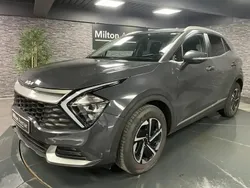 Gris Utilisé 2022 Kia Sportage Motion SUV | 21 990 € (Prix juste)