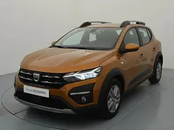 Orange Utilisé 2021 Dacia Sandero Comfort Citadine | 13 499 € (Prix juste)