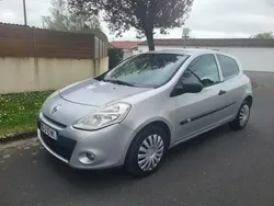 Utilisé 2010 Renault Clio II Dynamique Berline | 2 890 € (Prix juste)