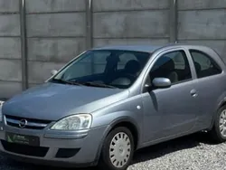 Gris Utilisé 2004 Opel Corsa Citadine | 3 490 €