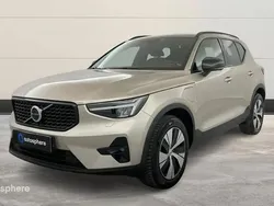 Gris Utilisé 2023 Volvo XC40 Plus SUV | 35 499 € (Prix juste)