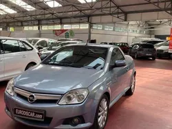Utilisé 2005 Opel Tigra Cosmo Coupé | 3 325 €