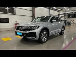 Gris Utilisé 2024 VW Touareg Elegance SUV | 76 999 € (Prix juste)