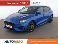 Bleu Utilisé 2018 Ford Focus ST-Line Berline | 17 090 € (Prix juste)
