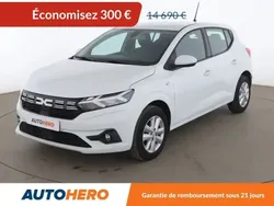 Blanc Utilisé 2023 Dacia Sandero Expression Citadine | 14 390 € (Bon prix)