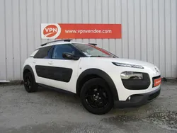 Utilisé 2015 Citroën C4 Cactus Shine Citadine | 7 990 € (Prix juste)