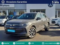 Gris Utilisé 2024 VW Tiguan Life SUV | 39 989 €