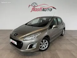 Gris Utilisé 2012 Peugeot 308 Allure Berline | 6 400 € (Prix juste)