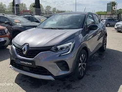 Noir Utilisé 2024 Renault Captur Evolution SUV | 21 999 € (Prix juste)