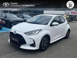 Utilisé 2023 Toyota Yaris Hybrid Design Berline | 19 990 € (Prix juste)