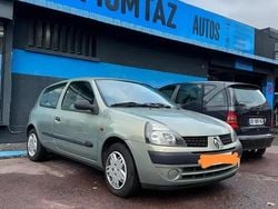 Utilisé 2000 Renault Clio II Initiale Berline | 2 690 € (Prix cher)