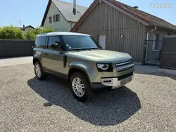 Vert Utilisé 2021 Land Rover Defender SUV | 54 490 €