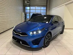 Bleu Utilisé 2025 Kia ProCeed GT-Line Citadine | 30 990 € (Prix juste)