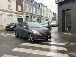 Gris Occasion 2012 Peugeot 208 Active Citadine | 6 990 € (Prix juste)
