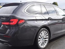Utilisé 2023 BMW 530e Luxury Line Break | 43 450 € (Prix juste)