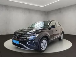 Noir Utilisé 2024 VW T-Roc Style SUV | 30 400 € (Prix juste)