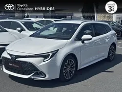 Blanc Utilisé 2024 Toyota Corolla Design | 28 990 € (Prix juste)