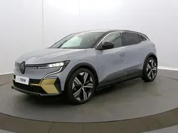 Gris Utilisé 2022 Renault Mégane Iconic Berline | 25 490 € (Prix juste)