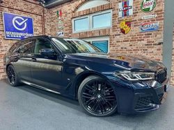Noir Utilisé 2022 BMW 530 M Sport Break | 49 097 € (Prix juste)