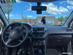 Gris Occasion 2017 Peugeot 208 Active Citadine | 2 900 € (Bon prix)