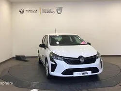 Blanc Nouvelle 2024 Renault Clio V Evolution Berline | 22 599 € (Prix juste)