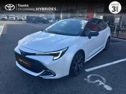 Bi ton blanc lunaire noir Utilisé 2023 Toyota Corolla Break | 32 990 € (Prix assez cher)