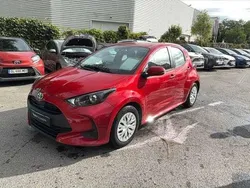 Utilisé 2022 Toyota Yaris Hybrid Berline | 18 980 € (Prix juste)