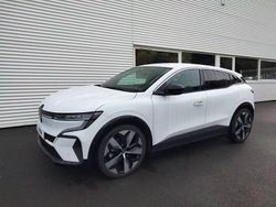 Blanc Utilisé 2022 Renault Mégane Techno Berline | 21 590 € (Prix juste)
