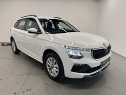 Blanc Utilisé 2025 Skoda Kamiq Selection SUV | 25 990 € (Prix juste)