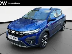 Bleu Utilisé 2024 Dacia Sandero Expression Citadine | 15 990 € (Prix juste)