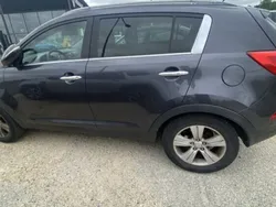 Utilisé 2010 Kia Sportage Premium SUV | 9 990 €