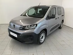 Gris Nouvelle 2025 Peugeot Partner S Monospace | 28 590 € (Prix assez cher)