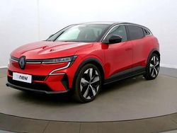 Rouge Utilisé 2022 Renault Mégane Iconic Berline | 26 690 € (Prix juste)