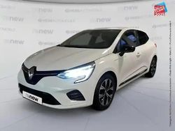 Blanc Utilisé 2022 Renault Clio V Evolution Berline | 12 999 € (Prix juste)