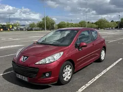 Rouge Utilisé 2010 Peugeot 207 Premium Berline | 5 790 € (Prix juste)