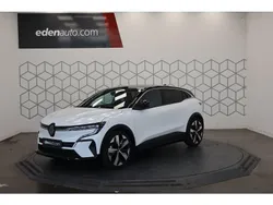 Blanc Utilisé 2022 Renault Mégane Techno Berline | 22 890 € (Prix juste)