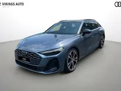 Bleu horizon métallisé Utilisé 2025 Audi A5 Design Coupé | 78 055 €