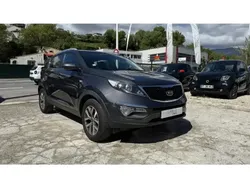 Gris Utilisé 2015 Kia Sportage SUV | 9 990 € (Prix assez cher)