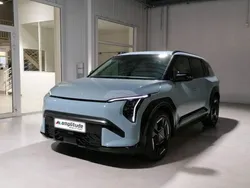 Bleu Utilisé 2024 Kia EV3 2 SUV | 39 499 € (Prix juste)