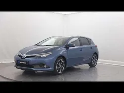Utilisé 2017 Toyota Auris Hybrid Berline | 16 490 € (Prix juste)