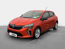 Orange Utilisé 2023 Renault Clio V Equilibre Citadine | 15 790 € (Prix juste)