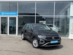 Utilisé 2024 VW T-Roc Life SUV | 28 990 € (Prix juste)