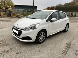 Blanc Utilisé 2019 Peugeot 208 Allure Citadine | 8 990 € (Prix juste)