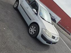 Gris Utilisé 2004 Renault Mégane II Authentique Berline | 1 700 €