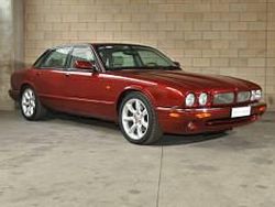 Rouge Utilisé 1999 Jaguar XJR Berline | 16 000 €