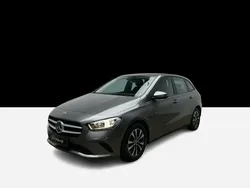 Gris Utilisé 2020 Mercedes B180 Monospace | 20 502 € (Prix juste)