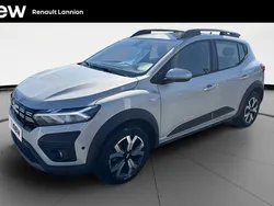 Gris Utilisé 2024 Dacia Sandero Expression Citadine | 16 280 € (Prix juste)