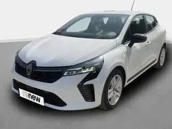 Blanc Utilisé 2023 Renault Clio V Evolution Citadine | 14 999 € (Prix juste)