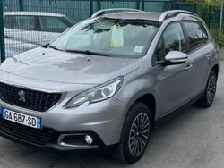Gris Utilisé 2018 Peugeot 2008 SUV | 8 700 € (Super prix)